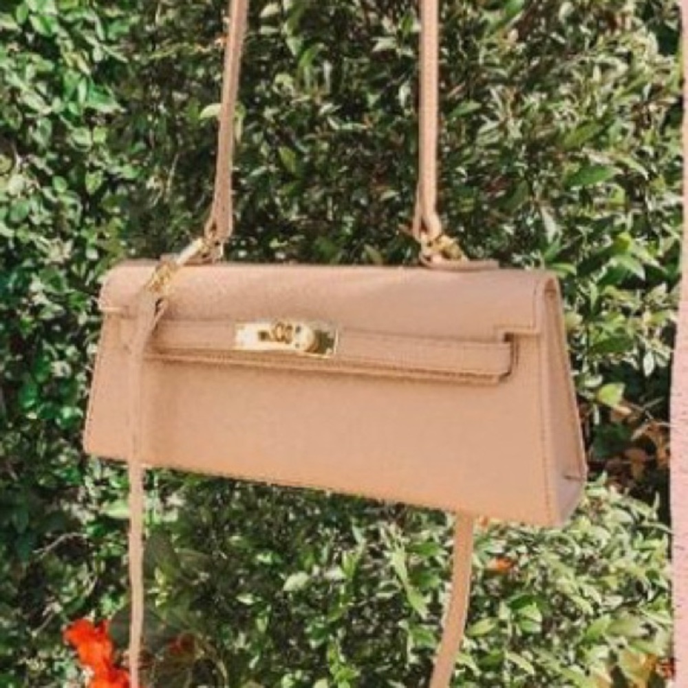 🛍✨ Purse, beautiful leather